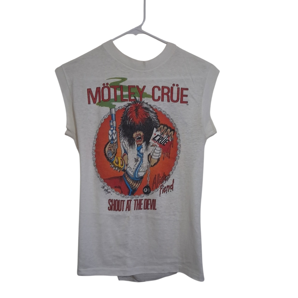 Mötley Crüe Graphic Sleeveless T-Shirt